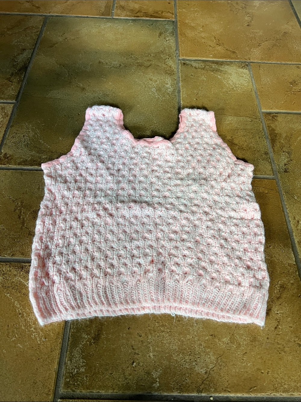 VINTAGE PINK CROCHETED SLEEVELESS TOP